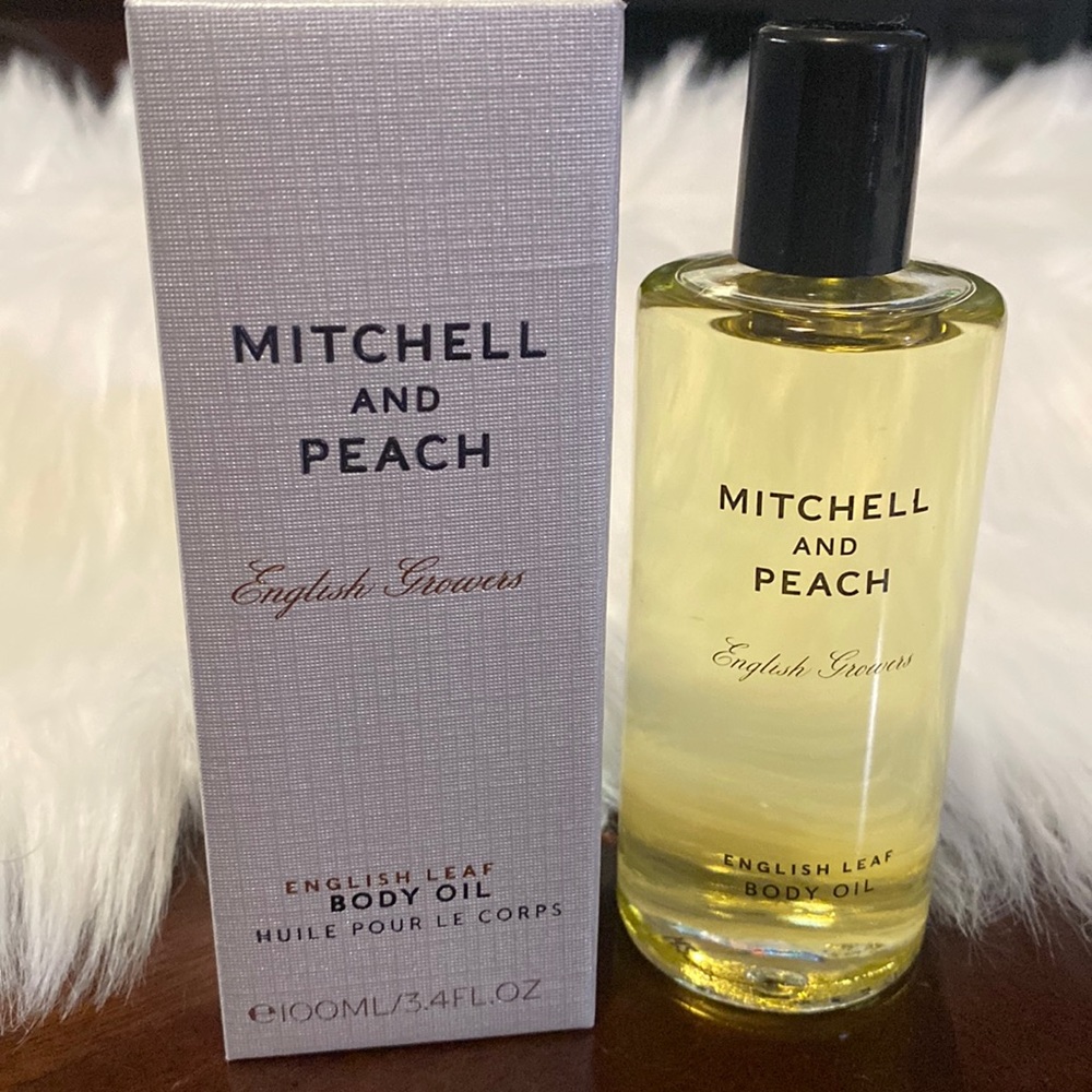 Mitchell And Peach English Leaf Body Oil